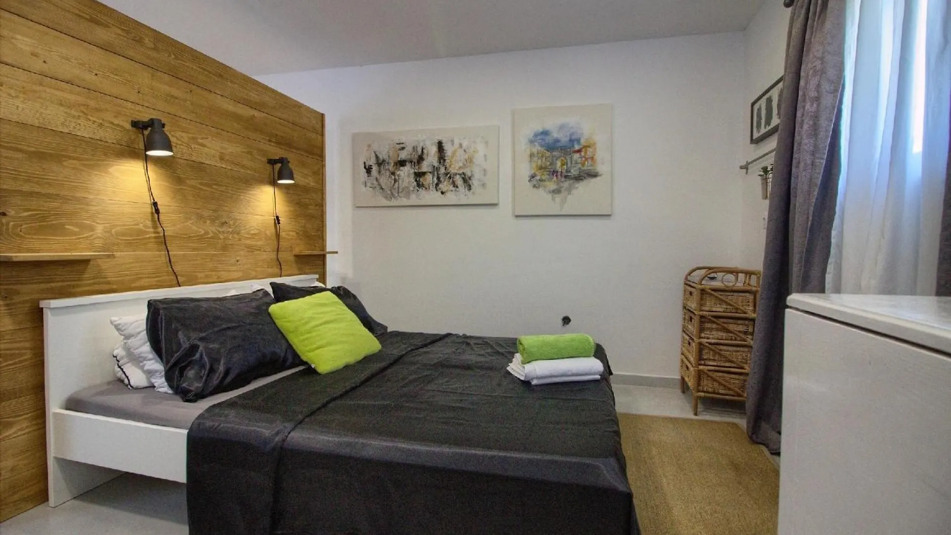 Ferienhaus Mit Privatpool Fuer 8 Personen Ca 80 Qm In Liznjan, Istrien Suedkueste Von Istrien